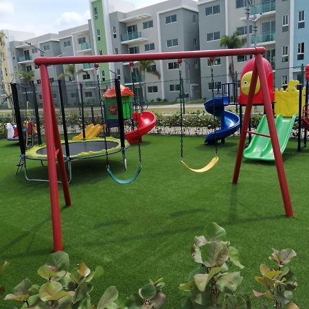Confortable Apartamento De 3 Tres Habitaciones, Con Hermosa Vista De Area Verde, Ademas De Piscinas Y Juegos Infantiles En Area Recreativa Сантьяго-де-лос-Кабальерос Экстерьер фото