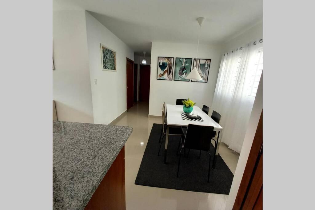 Confortable Apartamento De 3 Tres Habitaciones, Con Hermosa Vista De Area Verde, Ademas De Piscinas Y Juegos Infantiles En Area Recreativa Сантьяго-де-лос-Кабальерос Экстерьер фото